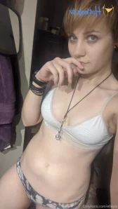 Ellepix - New play vid just dropped right into your DMs part 3