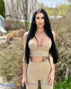 Mari.mis - In a playful mood take off your pants