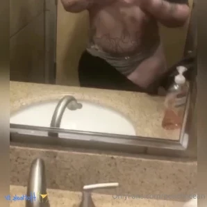 Peachocean - A whole lot of woman