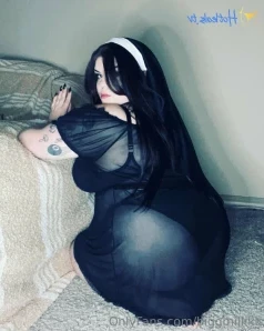 Biggmilkkk - I squirted after I took these pics video posting on my