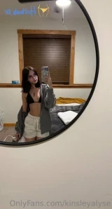 Kinsleyalyse - want to see me lift my shirt