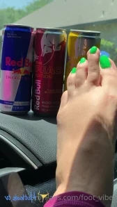 Foot_vibez - Short oily clip amp pics in my panties tease