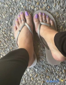 Foot_vibez - Unlock my below post to watch me tease you with my feet