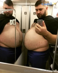 Gutgrowing - Tight clothes 2017 Belly play and verbal
