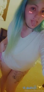 Nikkimonstrosity - Meow kitty wants to play