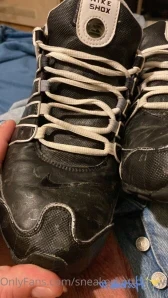 Sneakerbottom_wue - I have to welcum my sneaks after their trip to a