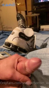 Sneakerbottom_wue - Shox and Levi s fuck - what do you think about part 2