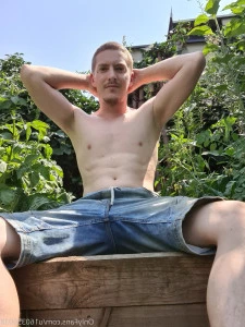Gayfarmer - Make a wank in the Hay - part 2