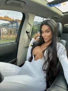Laurasaenzfree - Me creci贸 mas la