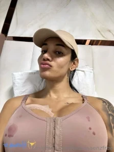 Laurasaenzfree - What do yo do for this weekend