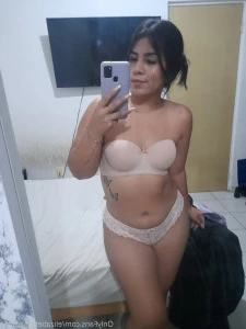 Elizabethmarquez - Así