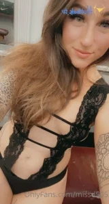 Missd505 - Come let me shake my booty in your face