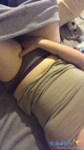 Ellie_g - Close up cumming slapping and spreading my hairy pussy part 3