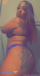 Yummylickious - Nothing but ass and phat pussy