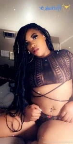 Yummylickious - Wanna smack this ass daddy