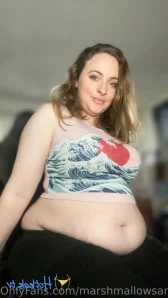 Marshmallowsandhoney - Trying to take off these short that are