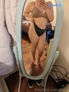 Ebee7 - look how cute your kitty cat is