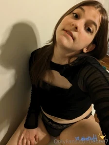 Ebee7 - this is how kitty begs to play