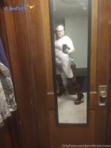 Jenniferpieclown - This is the outfit I wore last week to the kink part 2