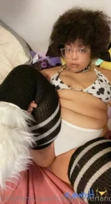 Ichigoneverland - twerking thigh highs goth