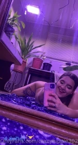 Crazyhippie302 - Cum shower with me