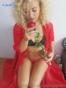 Alessiuccia90 - Ti aspetto in chat amore