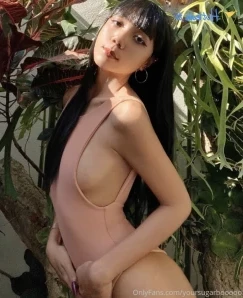 Ruuubyrose - Shower time - DM me if you want to see what happens next