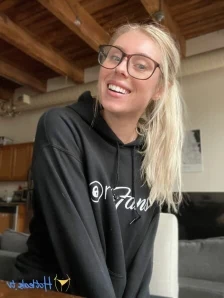 Annamarie - Rise and shine Go get a sweat in before the weekend