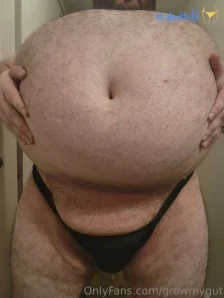 Growmygut - Come watch me lay in bed and be lazy Wish I had a feeder