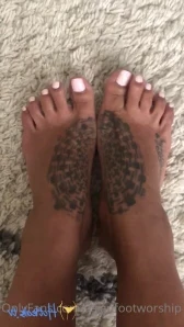 Asianfootworship - Who s reimbursing my pedicure