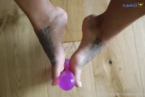 Asianfootworship - You re weak for my pretty little feet