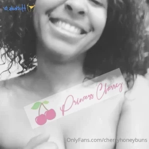 Cherryhoneybuns - Tip for videos