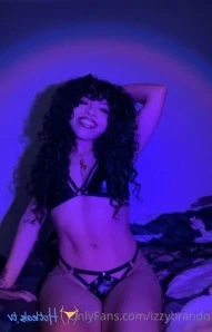 Izzykento - I m finally gonna make my first SavagexFenty purchase