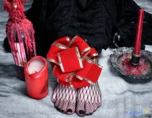 Ft.gothess - steppies video set includes a fishnet high heels and