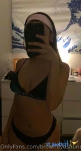 Browneyeshunnybunny - Come play with me they need attention