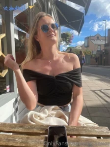 Ellie-sever - Come take a bite