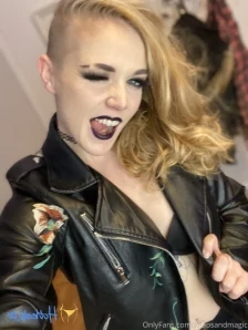 Chaosandmagic - Guess who just updated their wishlist I ve been going