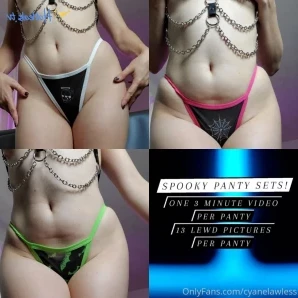 Cyanelawless - UNBOXING MY NEW LOVENSE SEX MACHINEWant to see it in