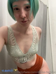 Divine-femme - sunday bum day