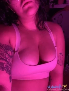 M_elise - titty thursday anyone