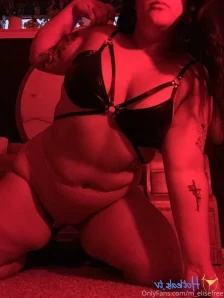 M_elise - what color do you like me in best