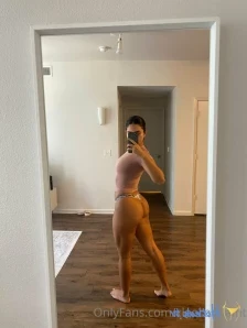 Babyvictoria444 - Lets get comfy and play in the dm s
