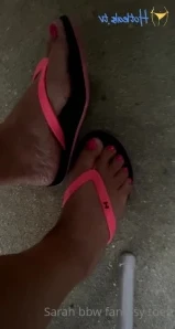 Comefollowsarah - Oily sole play video Can you guess who s soles I m