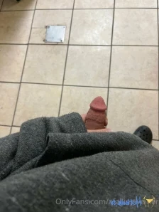 Afallingweiner - It s been awhile since I posted so here s a dick pic