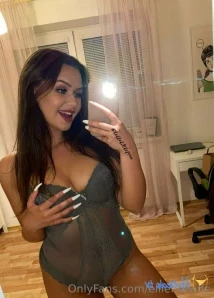 Elliehotwife - No content