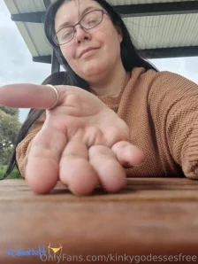 Aussiegiantessfree - You have the perfect view while I make myself cum