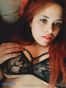 Onlyemiliee - Send me a tip and let s have sexting bb