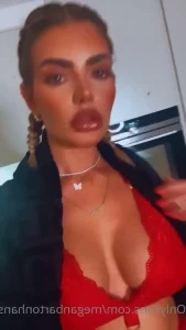 Meganbartonhanson - I might have vlogged my Vegas trip
