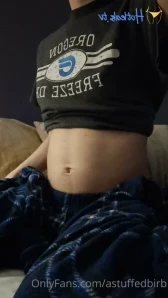 Astuffedbirb - Empty belly just to see Looks like my thighs are