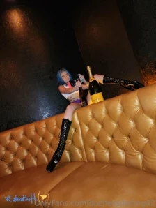 Duchessdarling42 - I think one of the most common questions I get